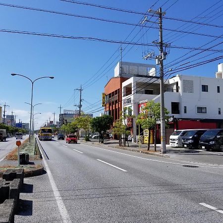 Condominium Aoi Sanmyaku Okinawa Exteriör bild