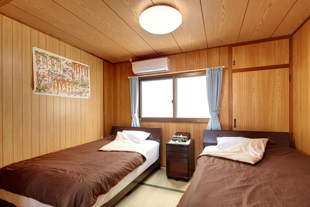 Condominium Aoi Sanmyaku Okinawa Exteriör bild