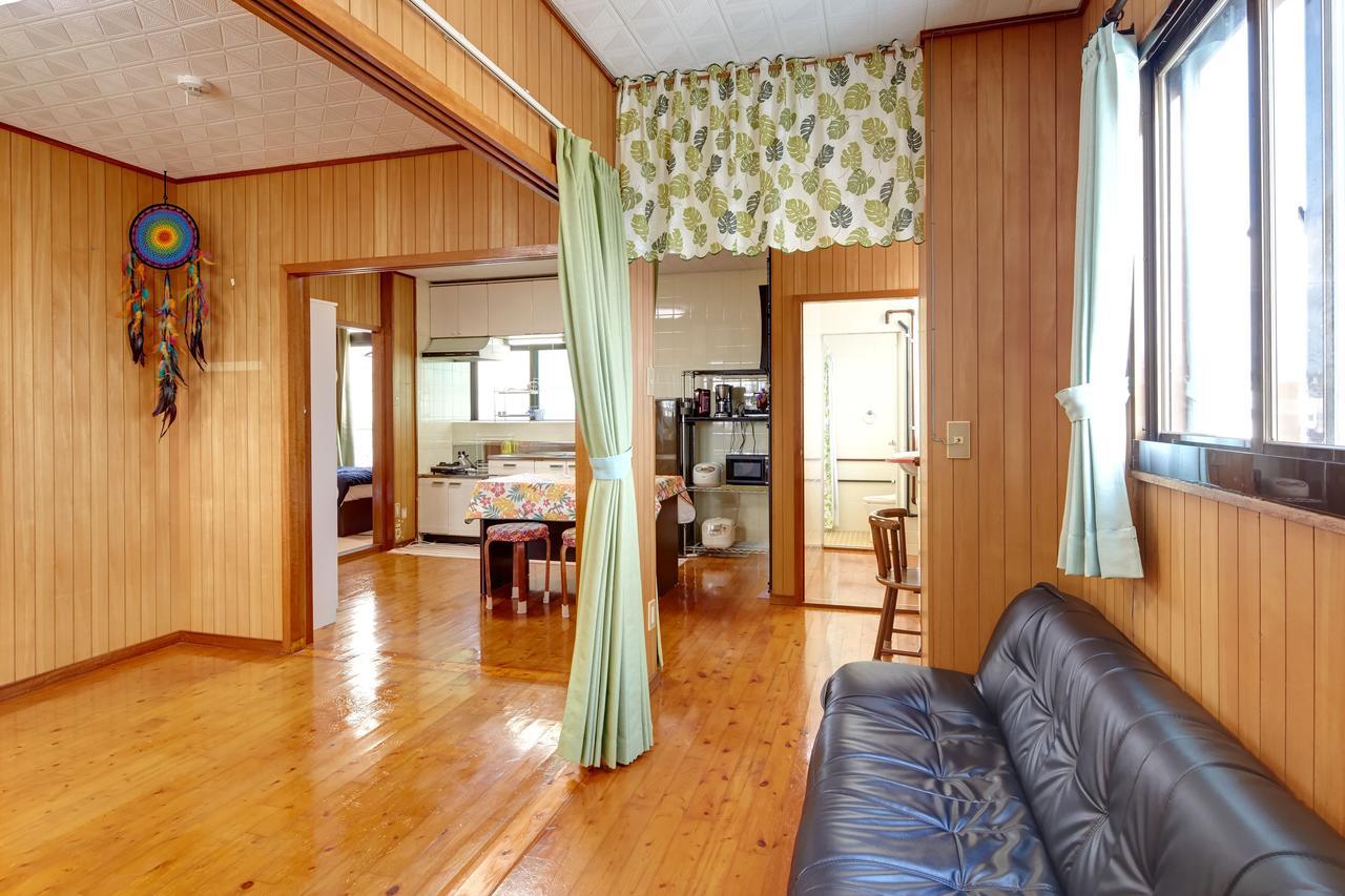 Condominium Aoi Sanmyaku Okinawa Exteriör bild